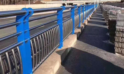 復合管護欄